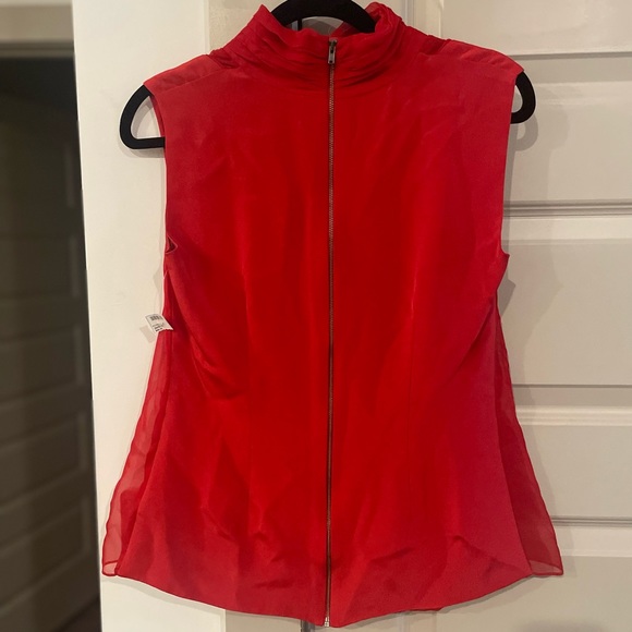 Just Drew sheer 100% silk pleated top - Picture 3 of 11